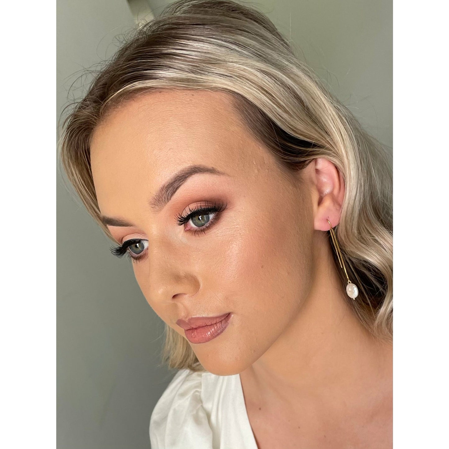 Threader drop pearl earrings